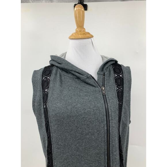 Fabletics Vest Womens M Medium Asymmetric Zip Lace Inserts Gray Hoodie Saige - Picture 3 of 14